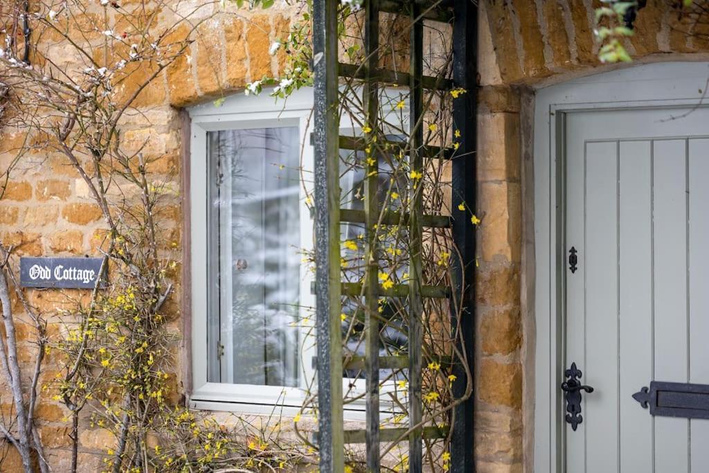 Charming 17Th Century Cotswold Cottage Adlestrop Exterior foto
